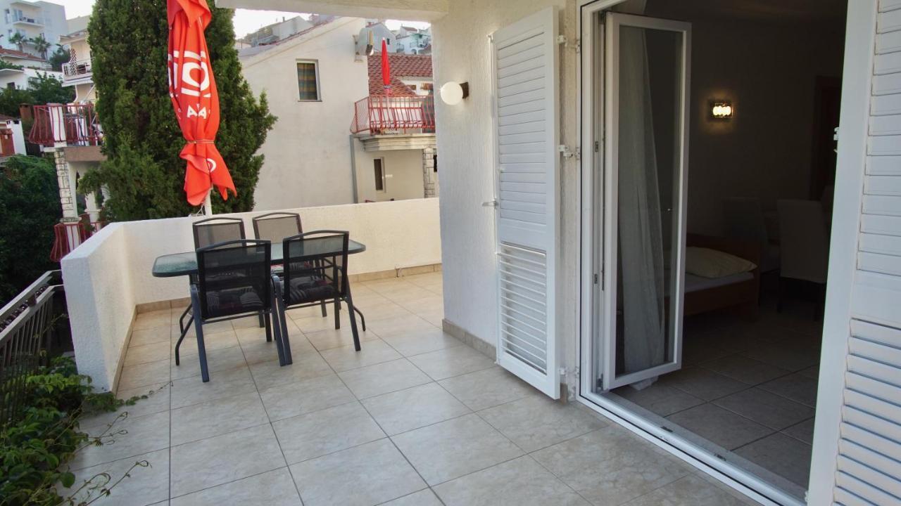 Apartments Victoria Trogir Exterior photo