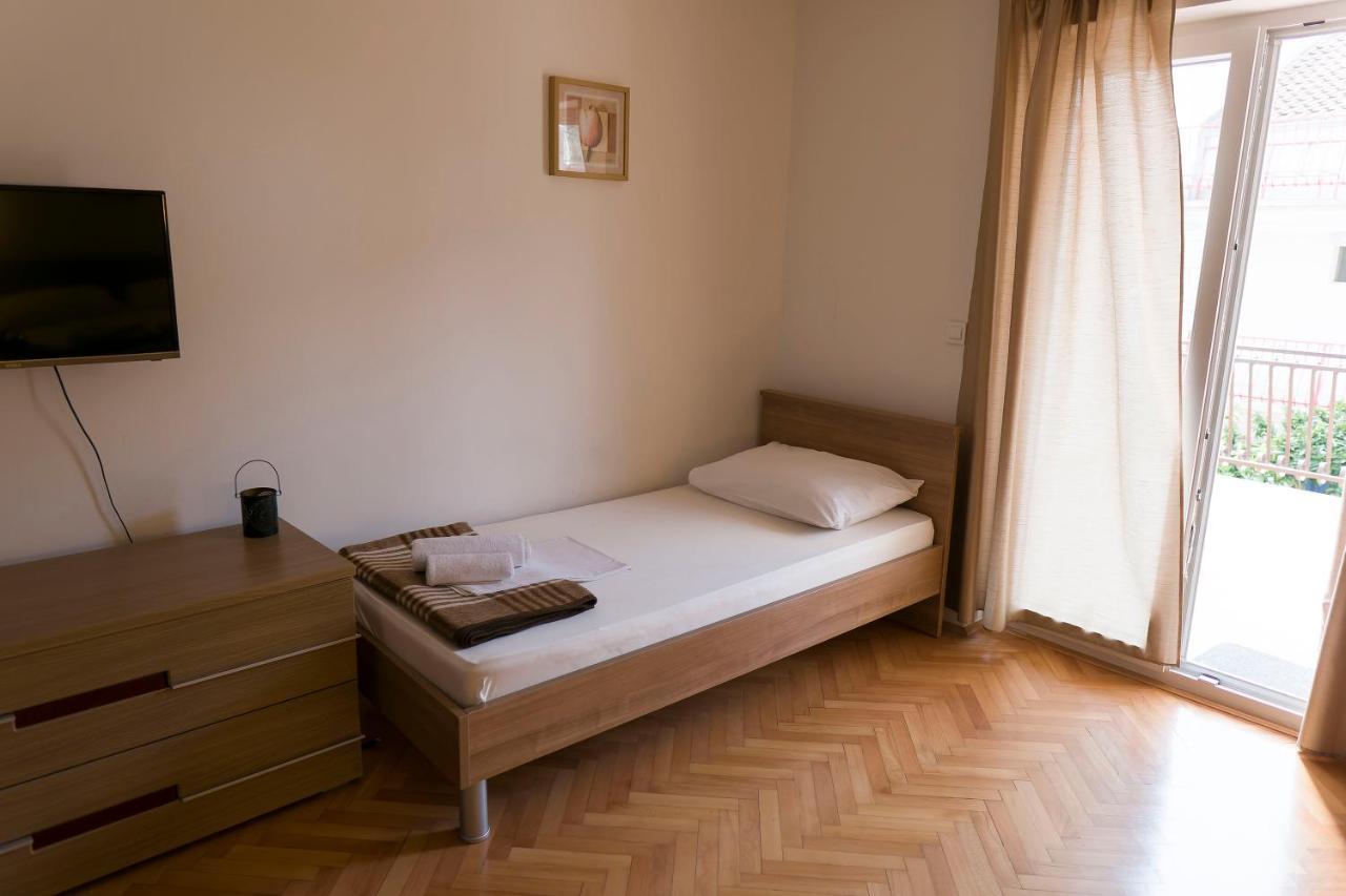 Apartments Victoria Trogir Exterior photo